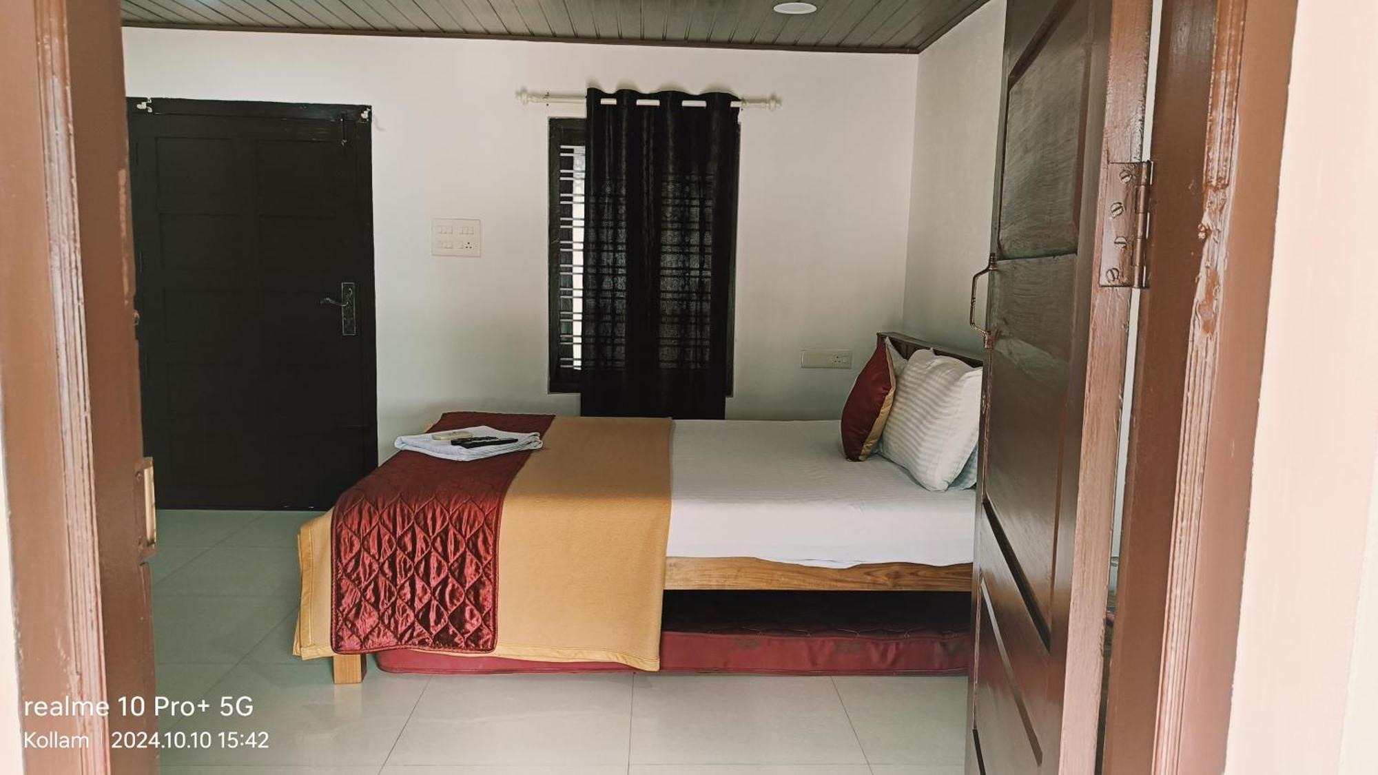 Ripples Backwater Resort, كولاّم المظهر الخارجي الصورة